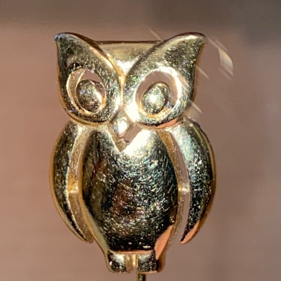 Vintage Trifari Gold Tone Owl Stick Lapel Pin With Cap Shiny Signed - Picture 3 of 11
